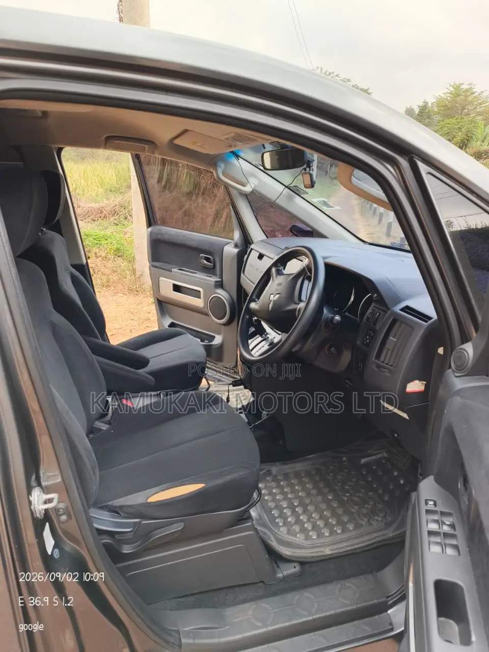 Mitsubishi Delica 2015 Gray