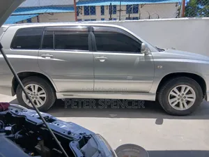 Toyota Kluger 2006 Silver