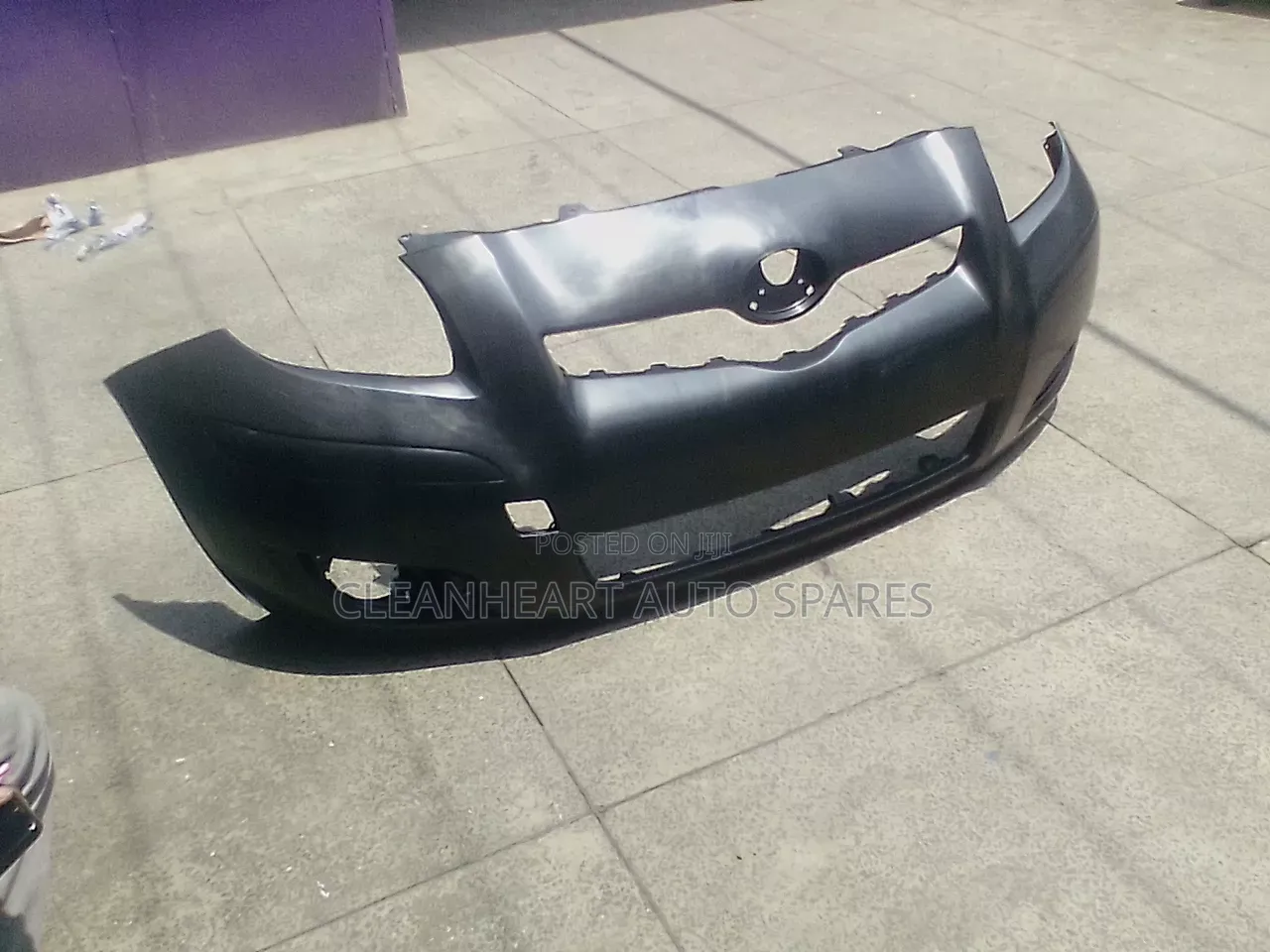 Bumper Toyota Vitz