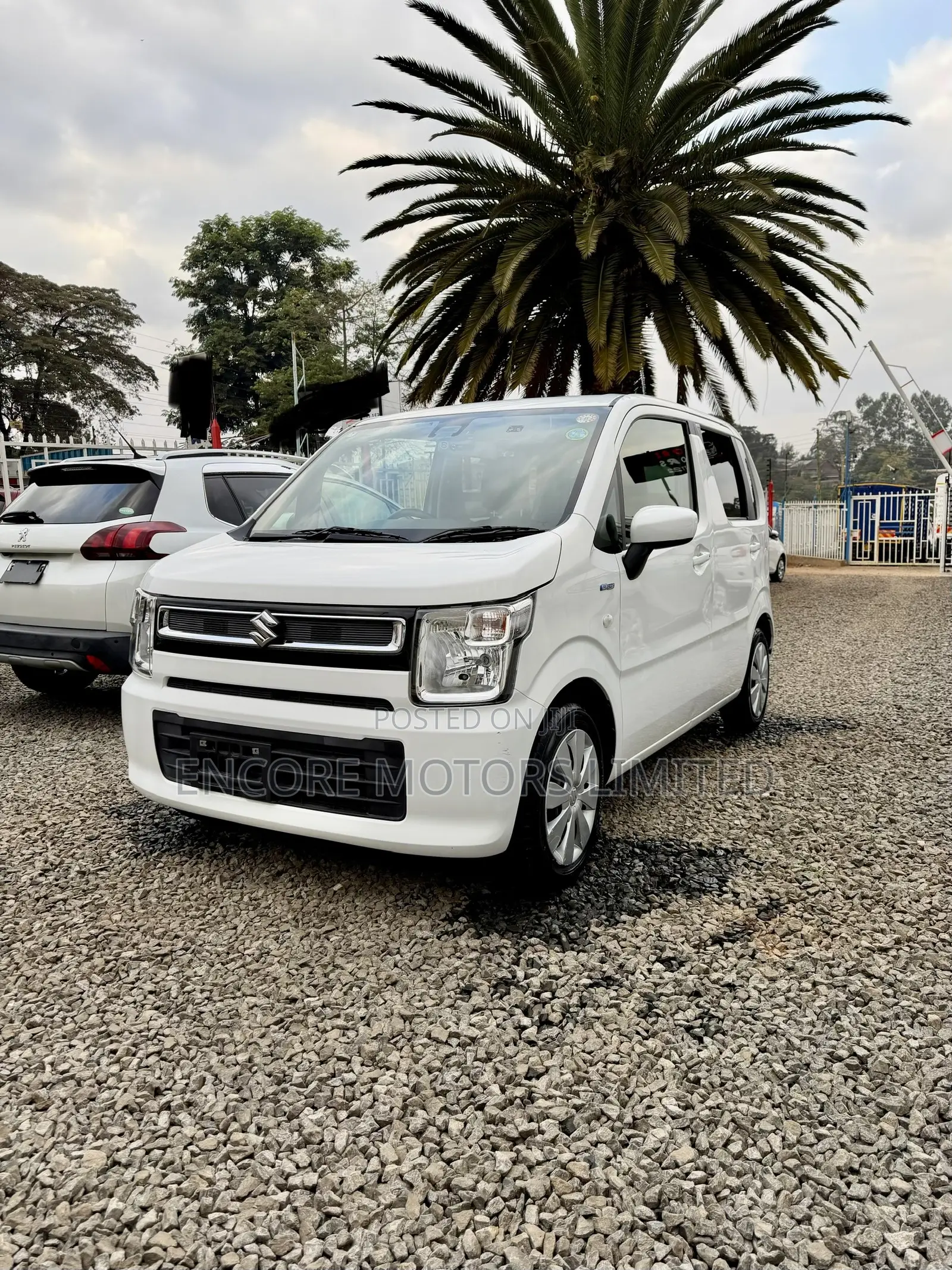 Suzuki Wagon R 660 Hybrid AWD 2019 White