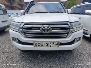 Toyota Land Cruiser 2012 Pearl