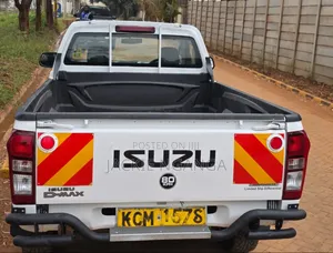 Isuzu D-MAX 2017 White