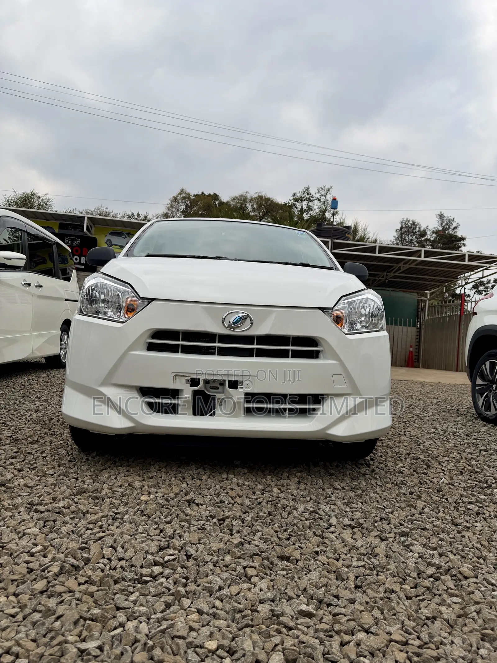 Daihatsu Mira 2019 White
