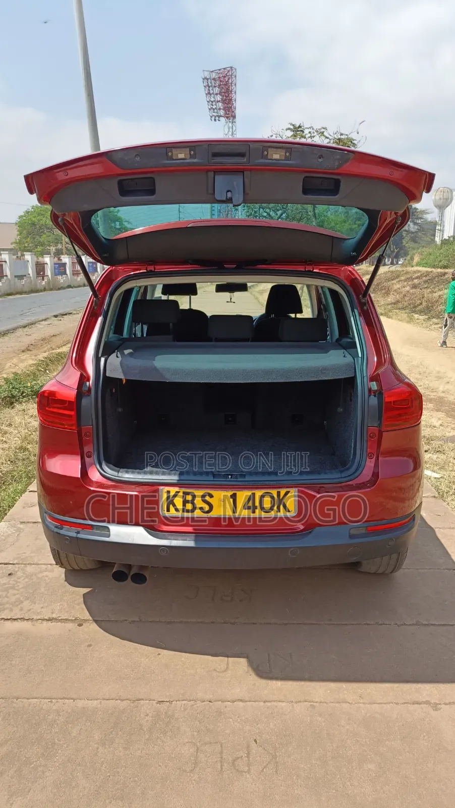 Volkswagen Tiguan SE 4Motion 2011 Red