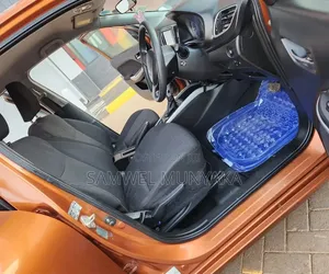 Suzuki Baleno 2018 Orange