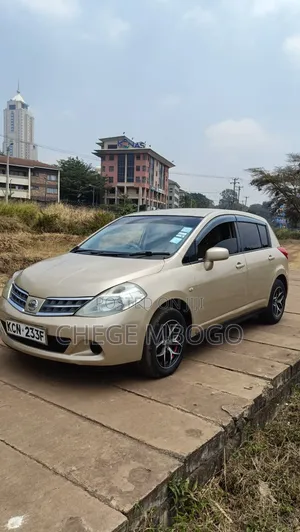 Nissan Tiida 1.5L 16V 2010 Gold
