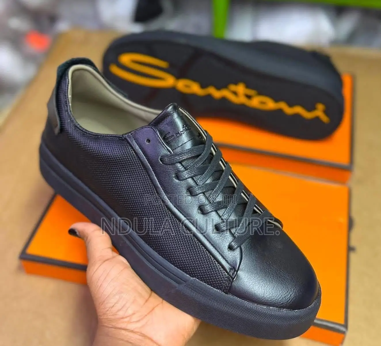 Natty Dresser Santoni Casuals