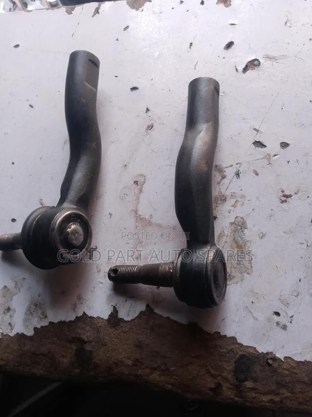 Ex Japan Tie Lod Ends for Toyota Noah - main view
