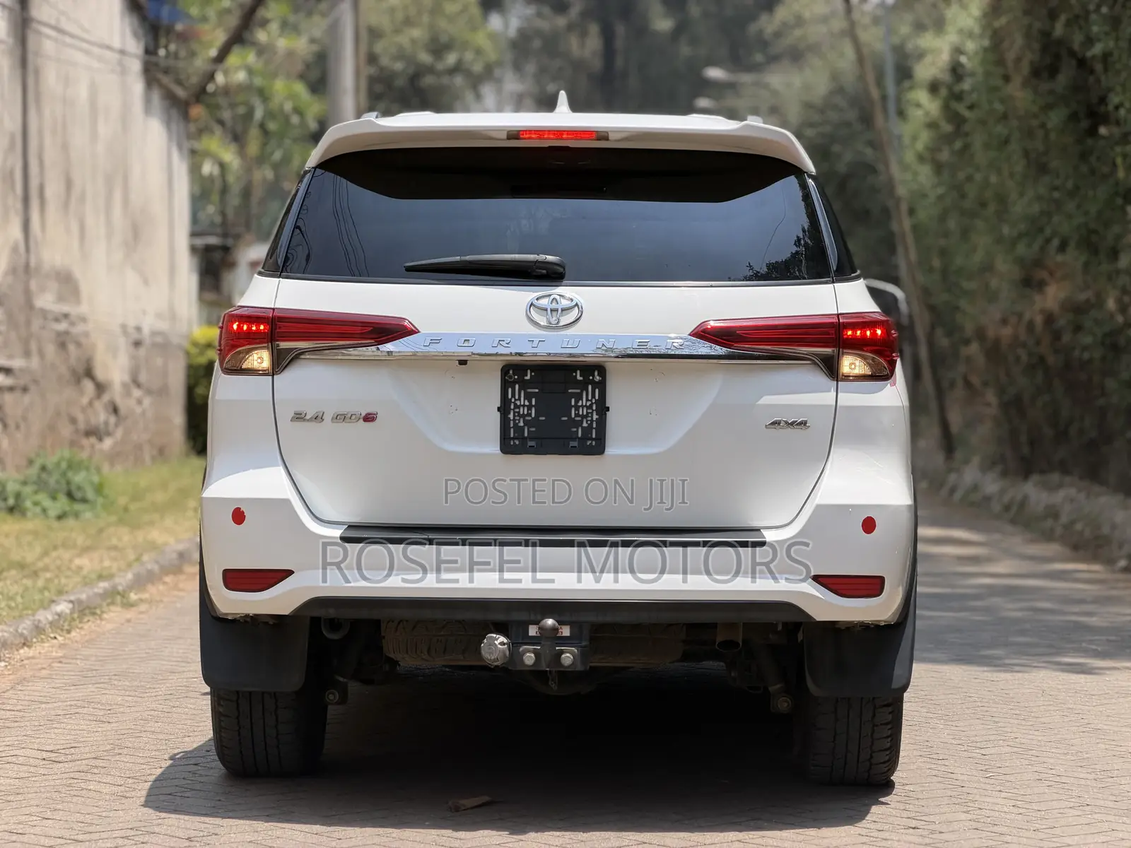 Toyota Fortuner 2.5 D AWD 2019 White