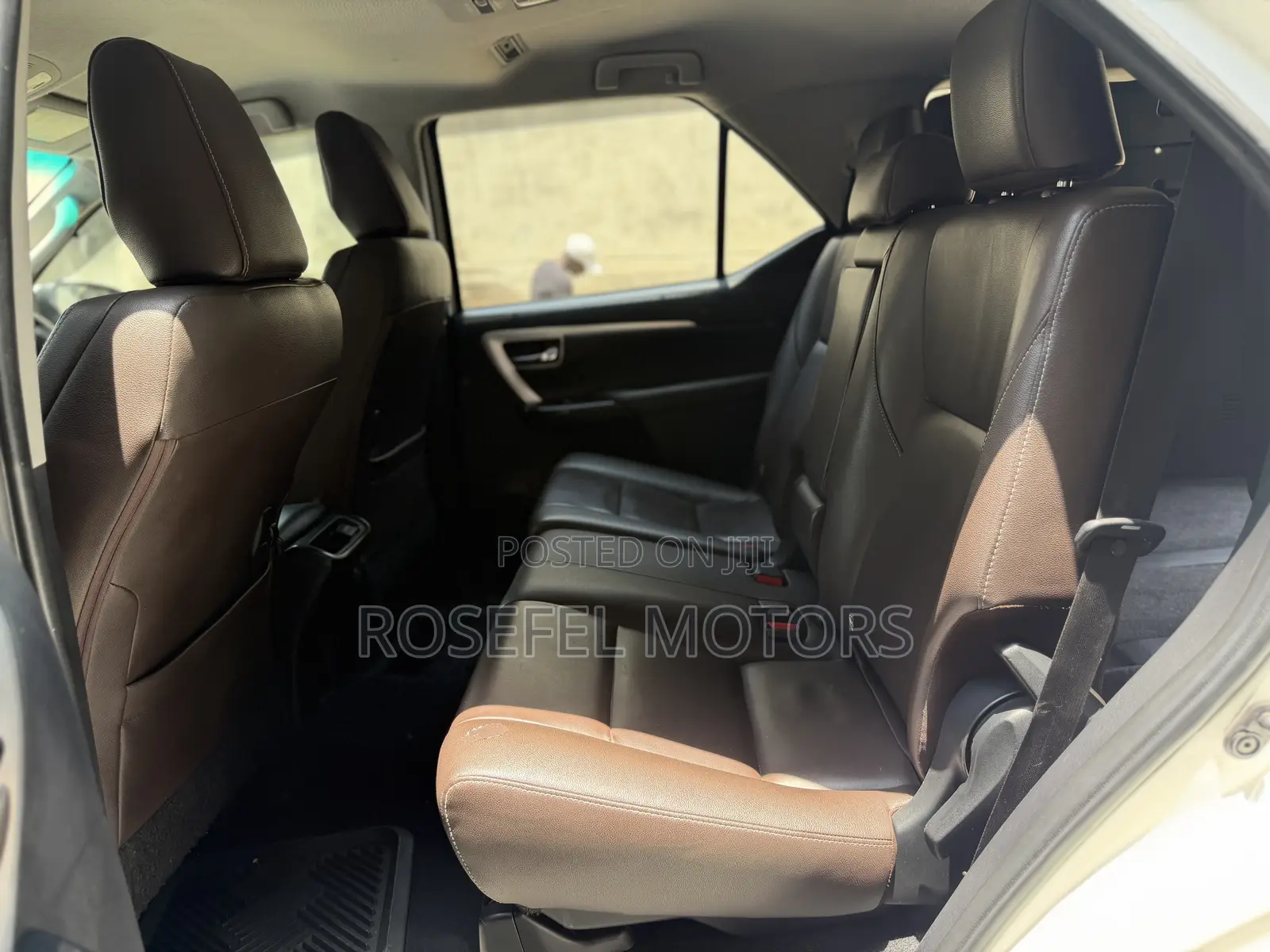Toyota Fortuner 2.5 D AWD 2019 White