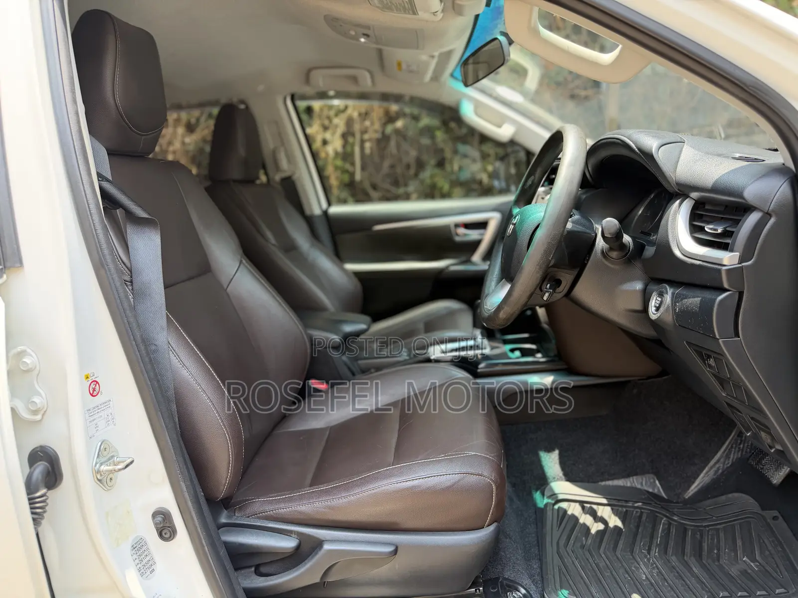 Toyota Fortuner 2.5 D AWD 2019 White