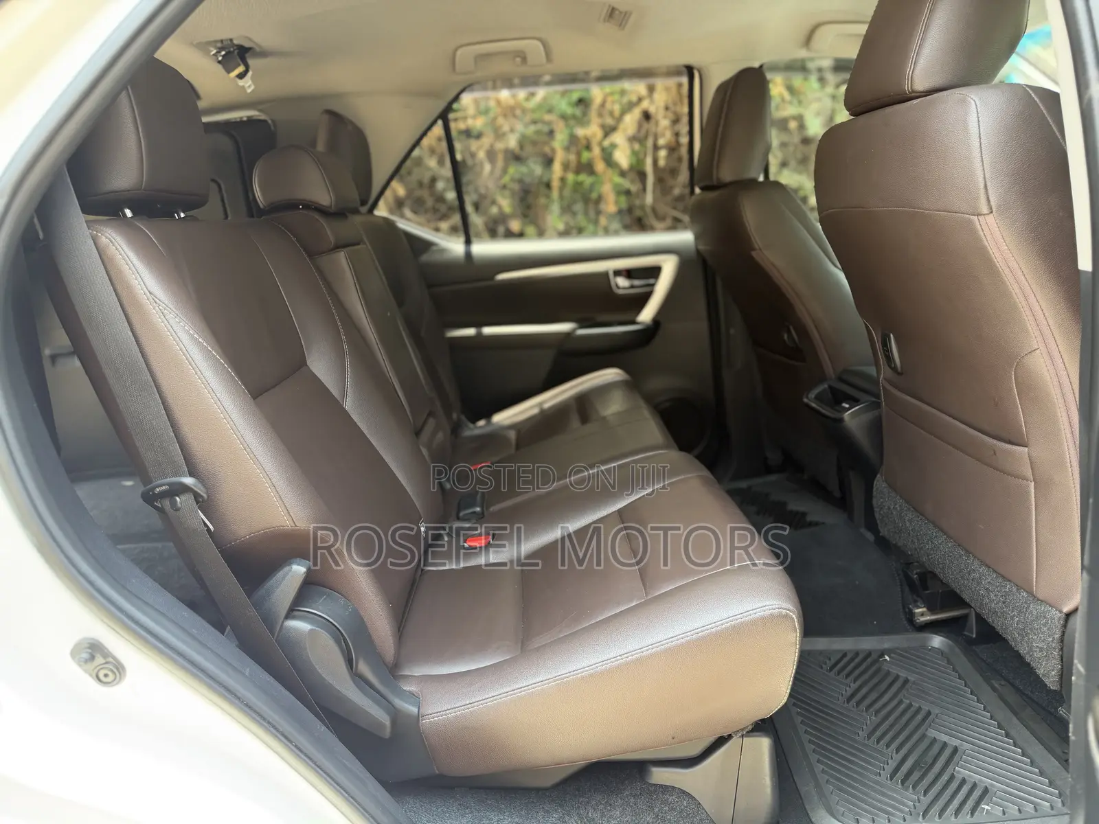 Toyota Fortuner 2.5 D AWD 2019 White