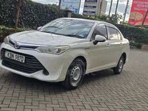 Toyota Axio 1.5 Hybrid 2WD 2016 White