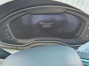 Audi Q5 2.0T Premium AWD quattro 2019 Blue