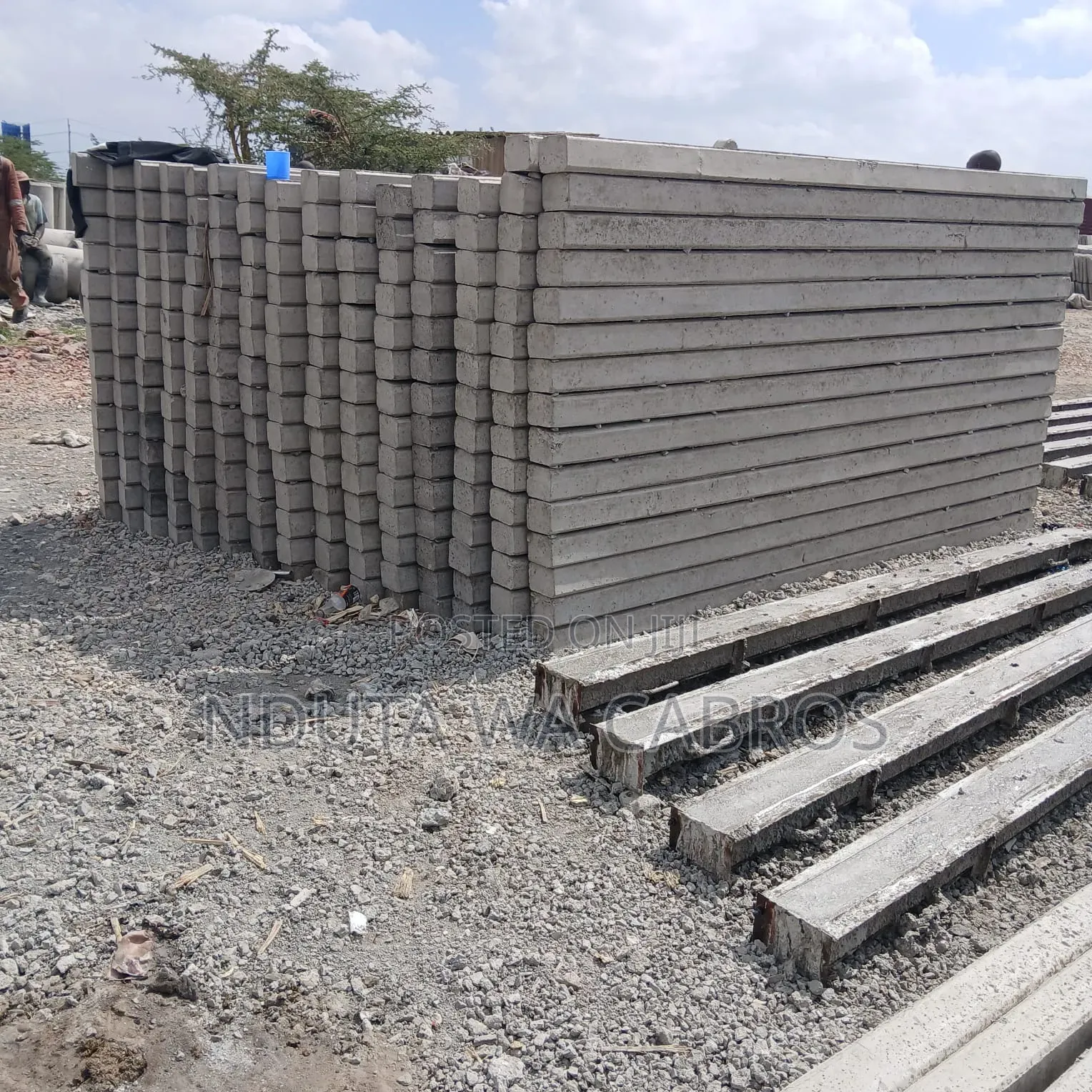 Concrete Fencing Posts and Supporters/ Strats