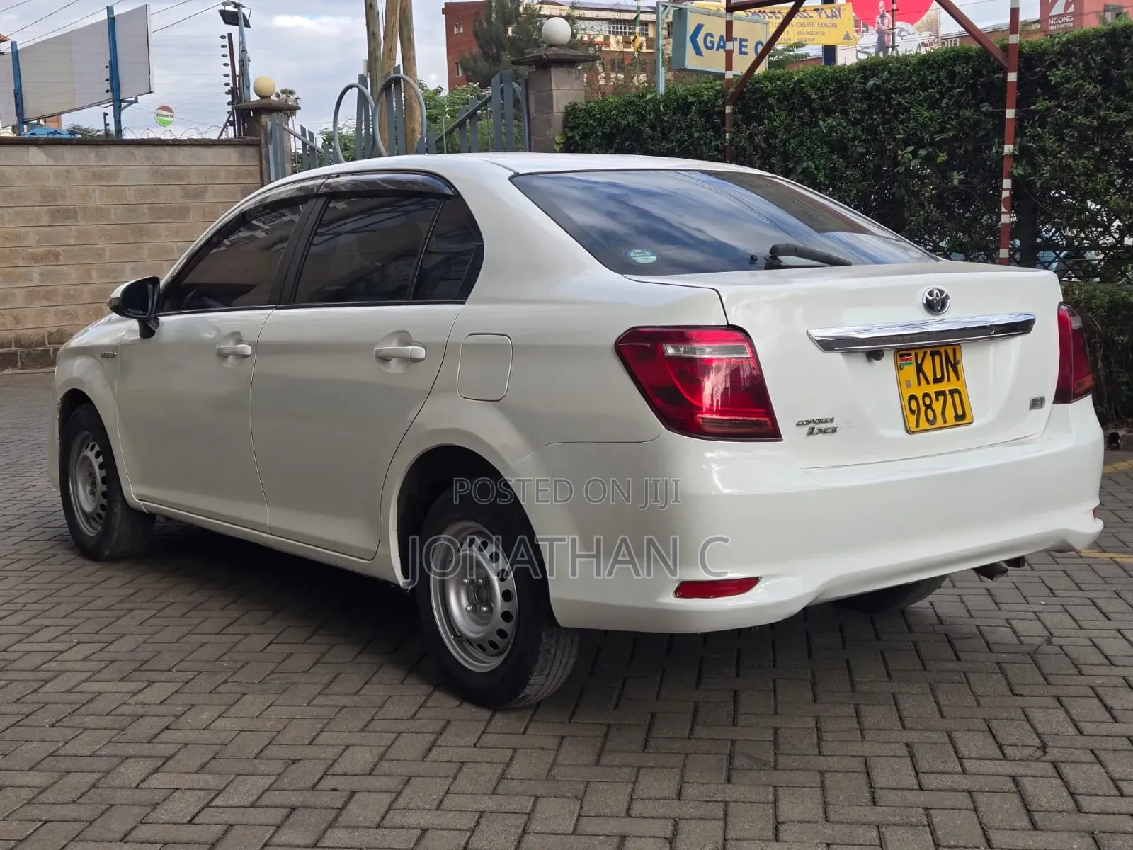 Toyota Axio 1.5 Hybrid 2WD 2016 White