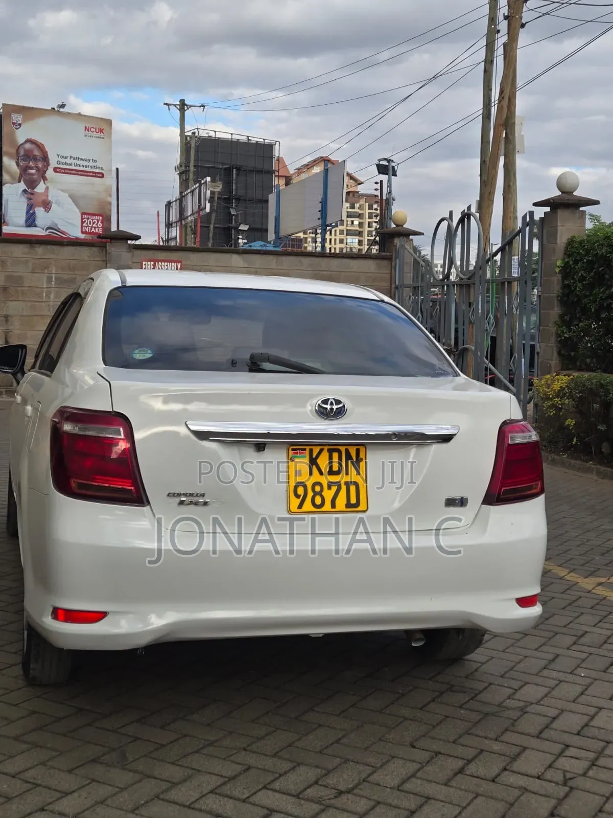 Toyota Axio 1.5 Hybrid 2WD 2016 White
