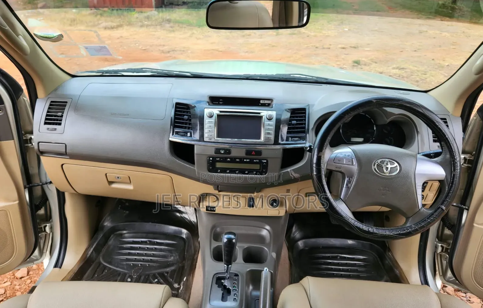 Toyota Fortuner 2012 Silver