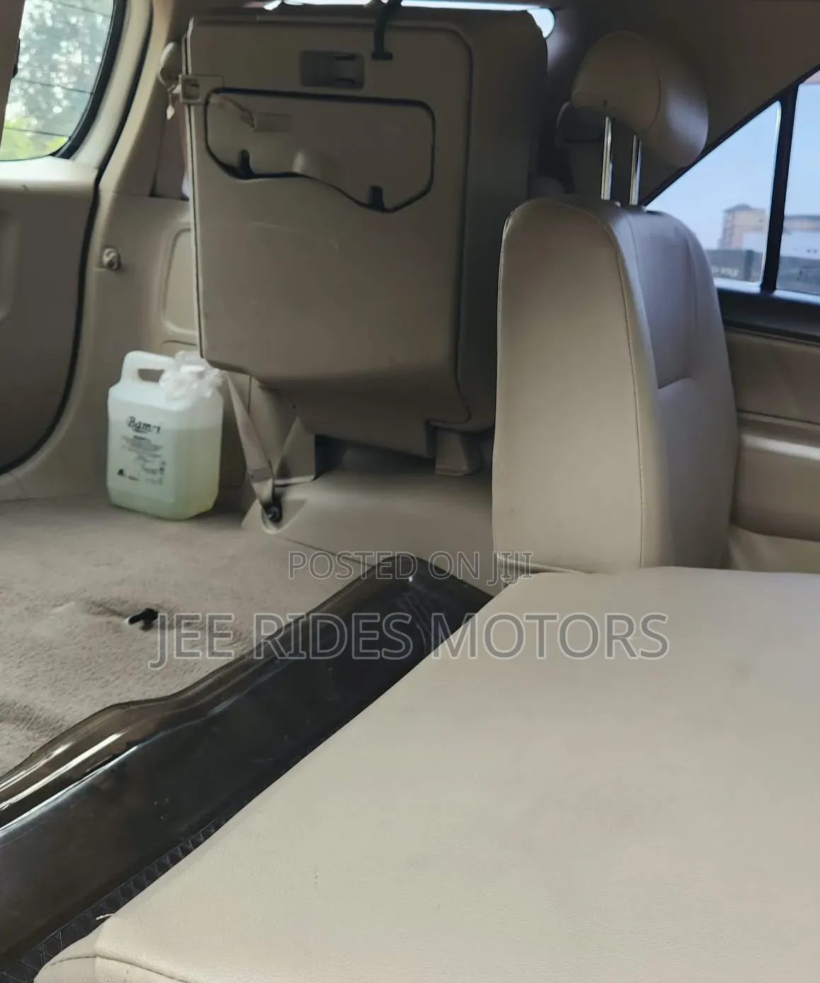 Toyota Fortuner 2012 Silver