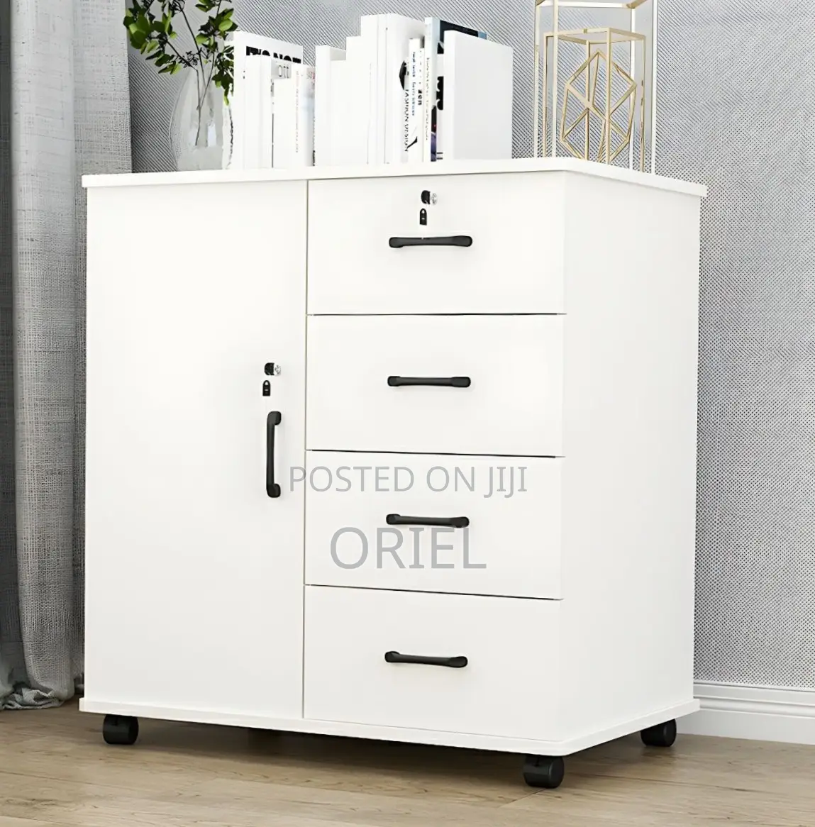 Modern Office Filing Credenza : 4-Drawer Office Storage Credenza