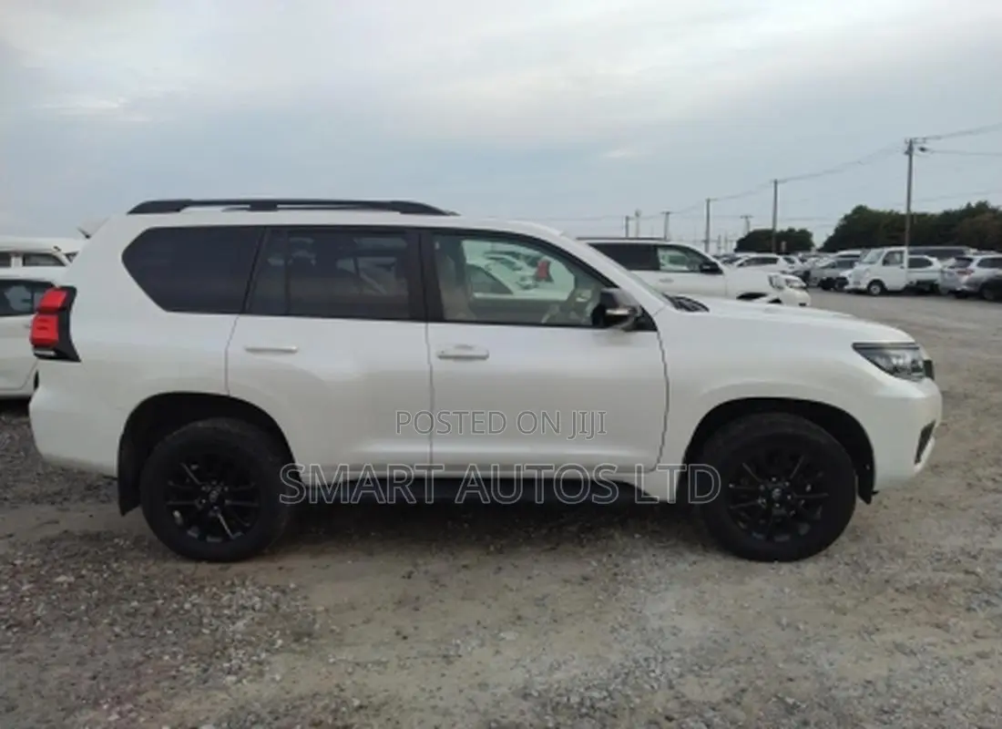 Toyota Land Cruiser Prado 2022