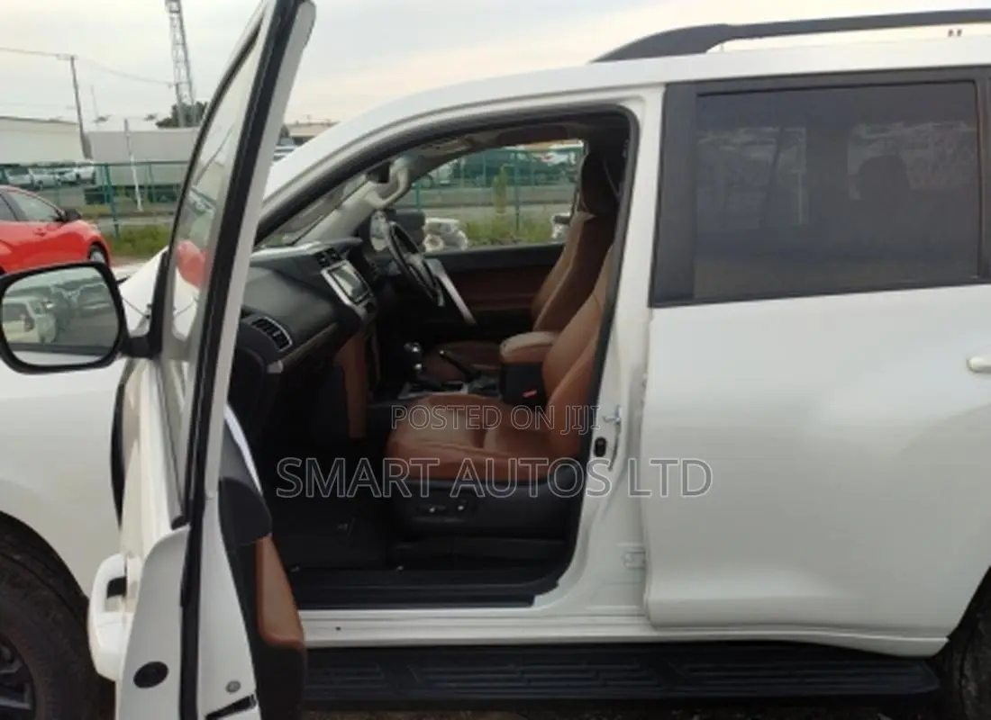 Toyota Land Cruiser Prado 2022