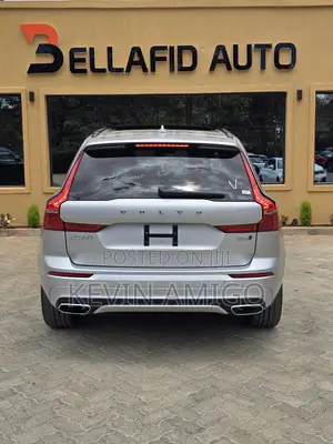 Volvo XC60 2021 Silver