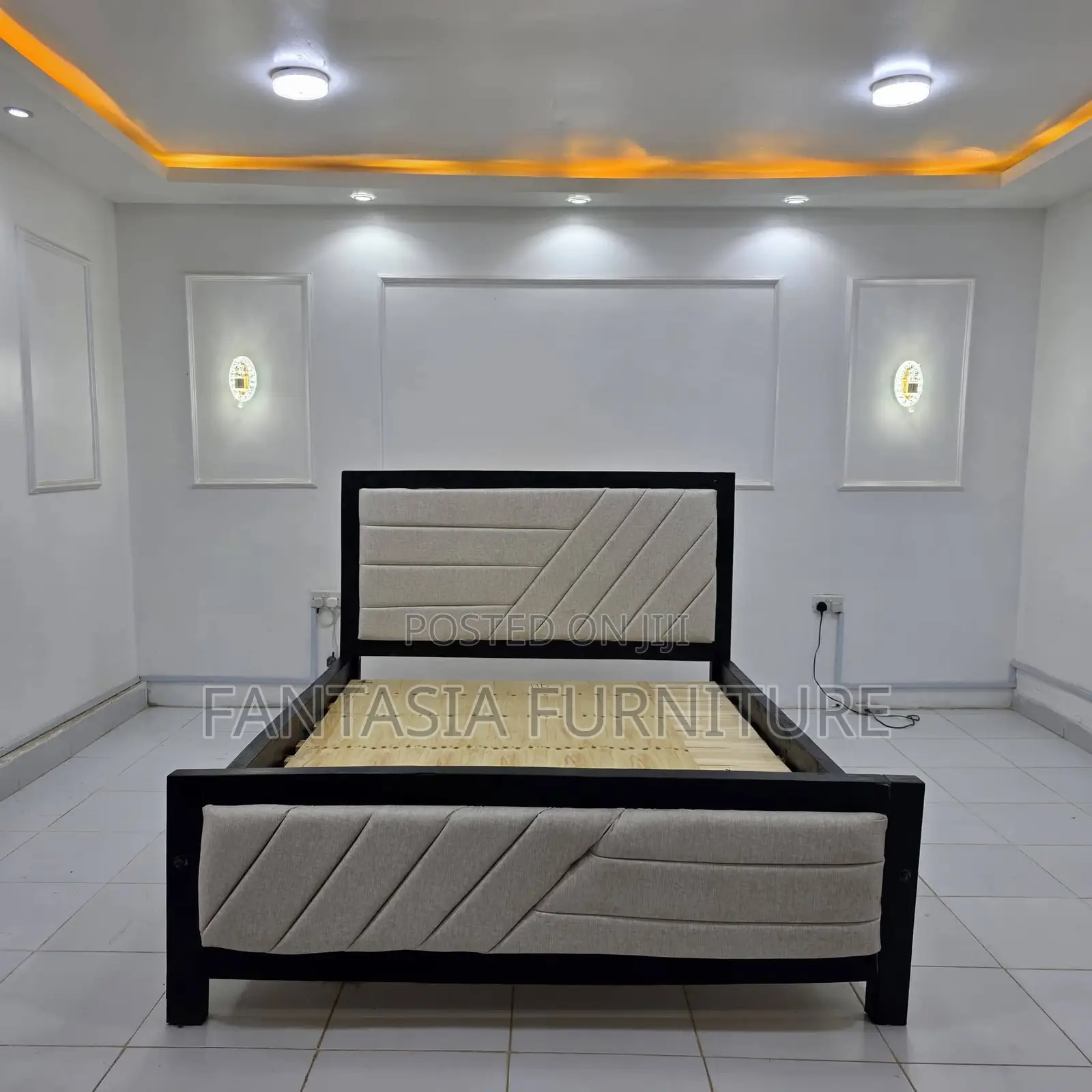 5x6 Beige Diagonal Mocket Bed: Pay on Delivery