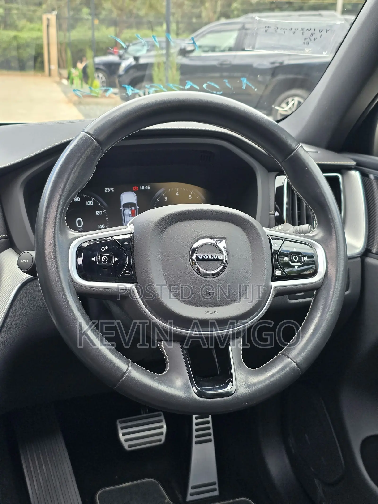 Volvo XC60 2021 Silver