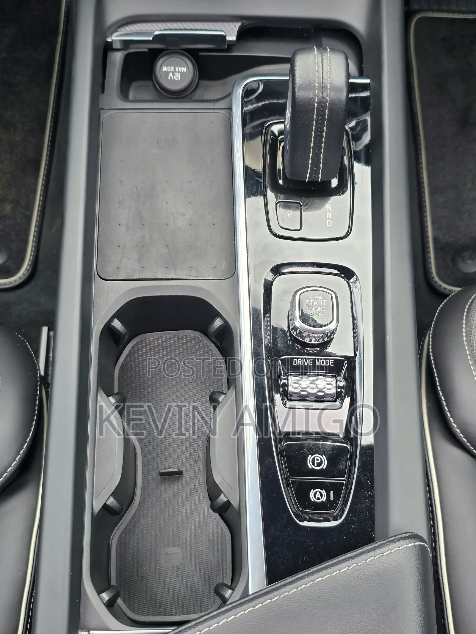Volvo XC60 2021 Silver
