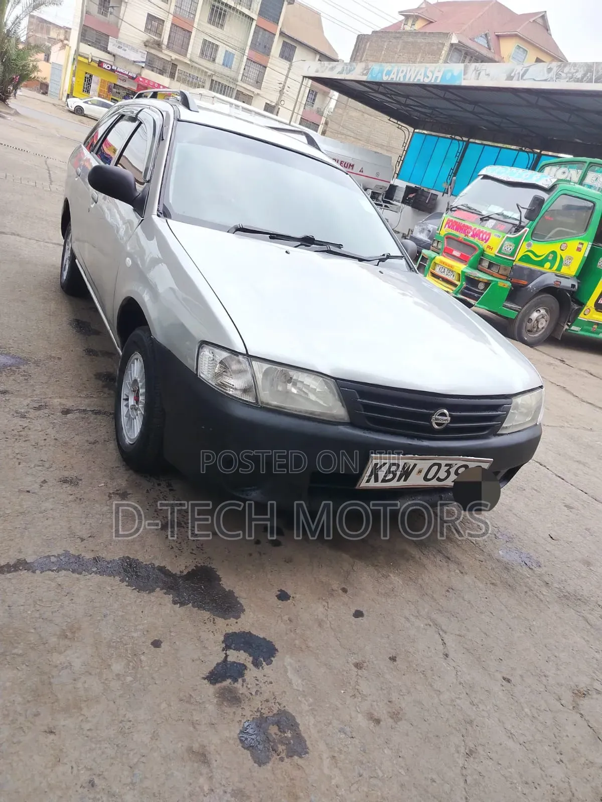 Nissan Advan 2005 Gray