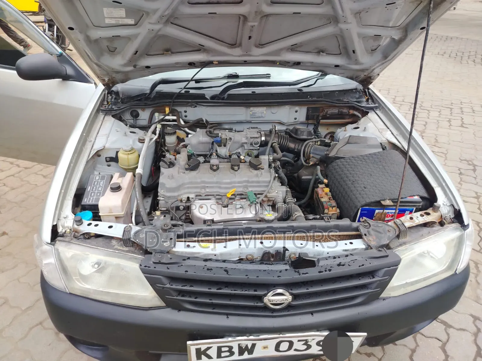 Nissan Advan 2005 Gray