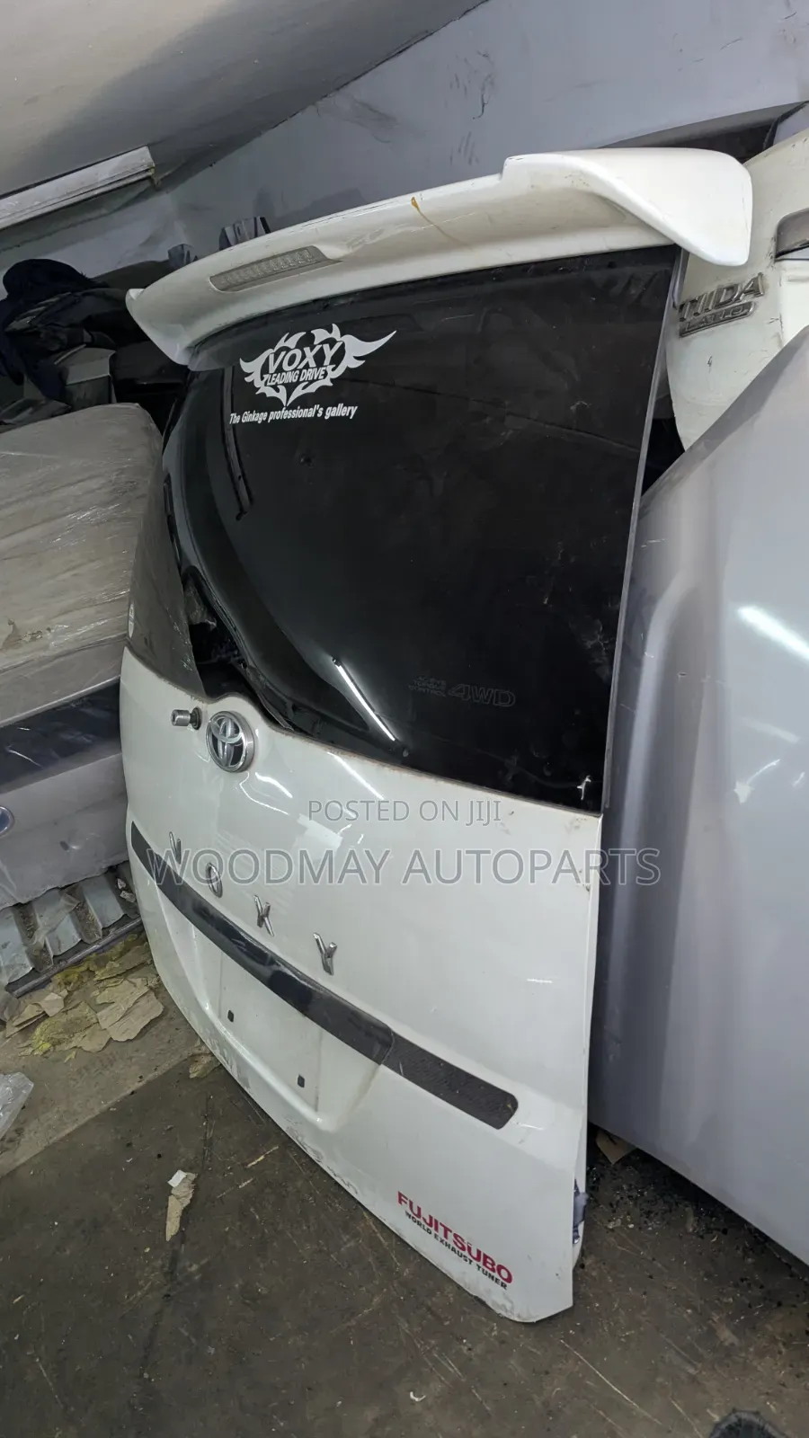 Toyota Voxy 2005 Boot