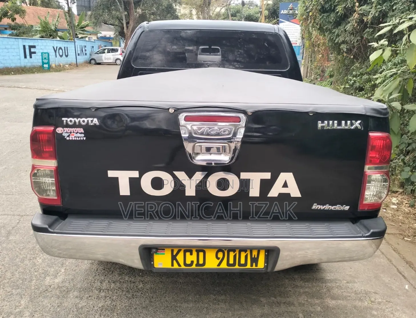 Toyota Hilux 2009 Black