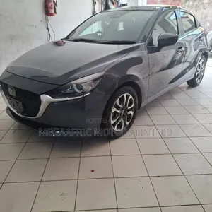 Mazda 2 2019 Blue