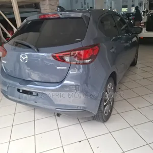 Mazda 2 2019 Blue