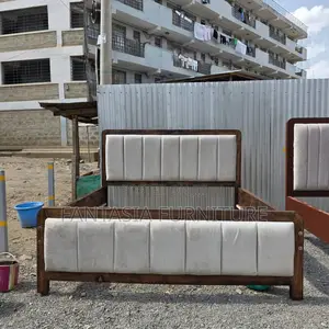 5x6 Cream Tufted Mocket Bed in Kilimani: Free Delivery