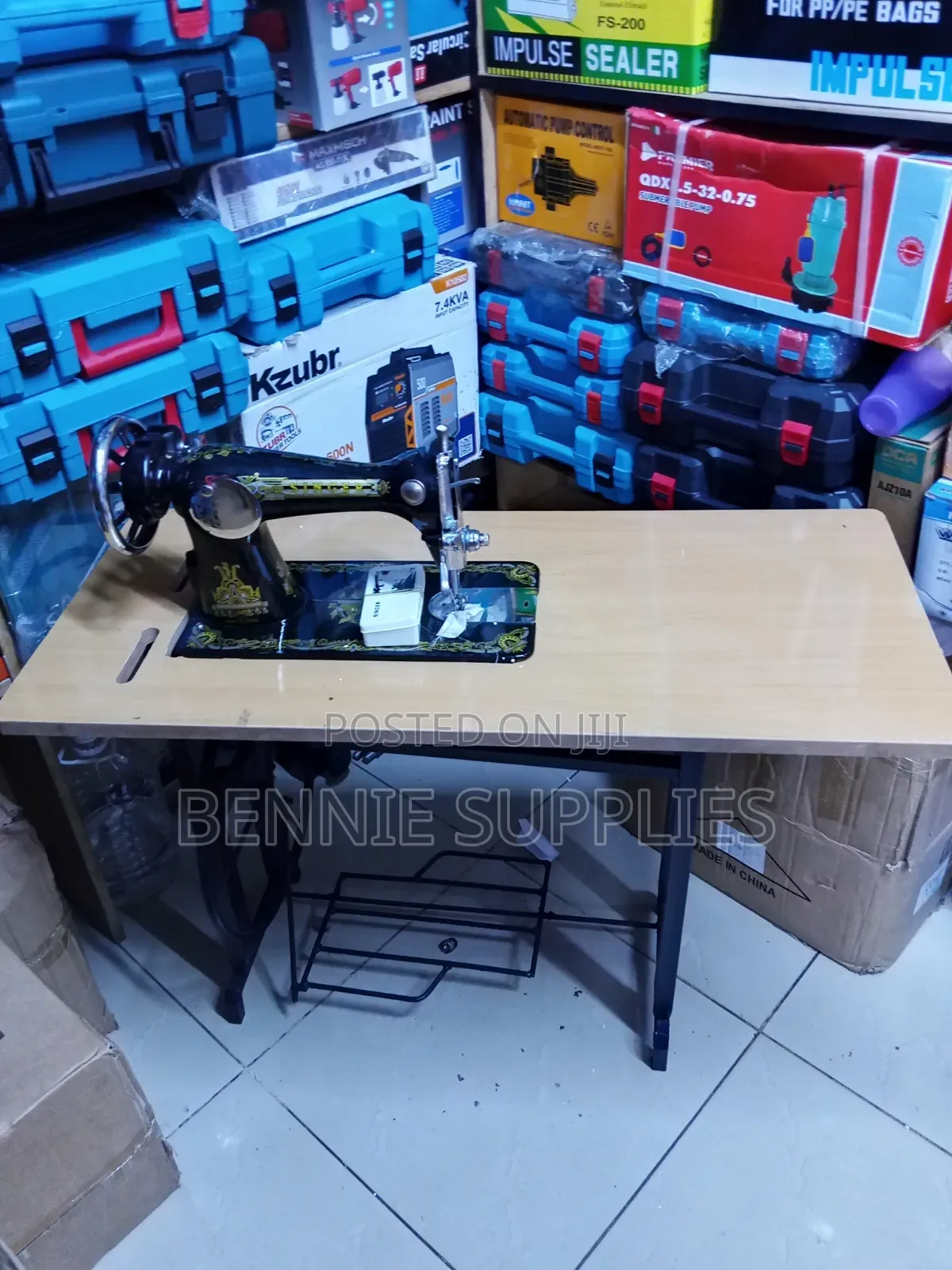 Complete Singer Sewing Machine