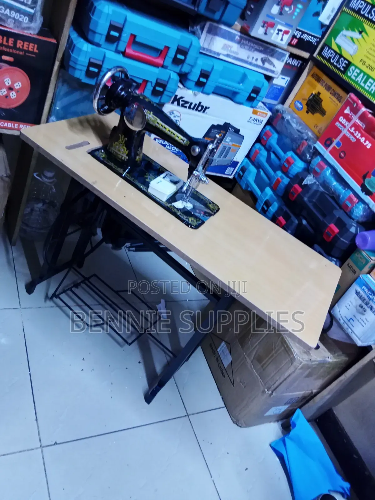 Complete Singer Sewing Machine