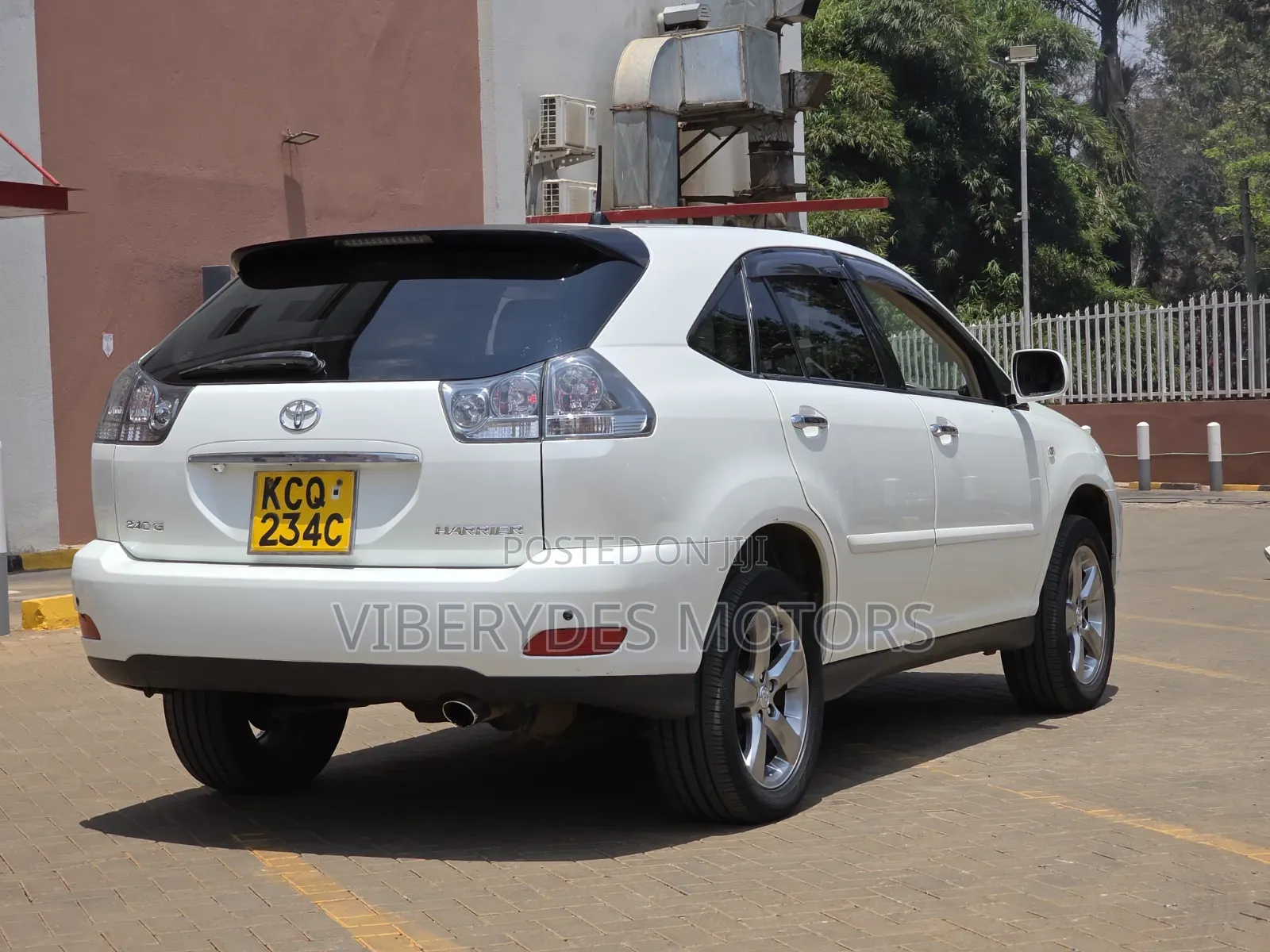 Toyota Harrier 2012 White