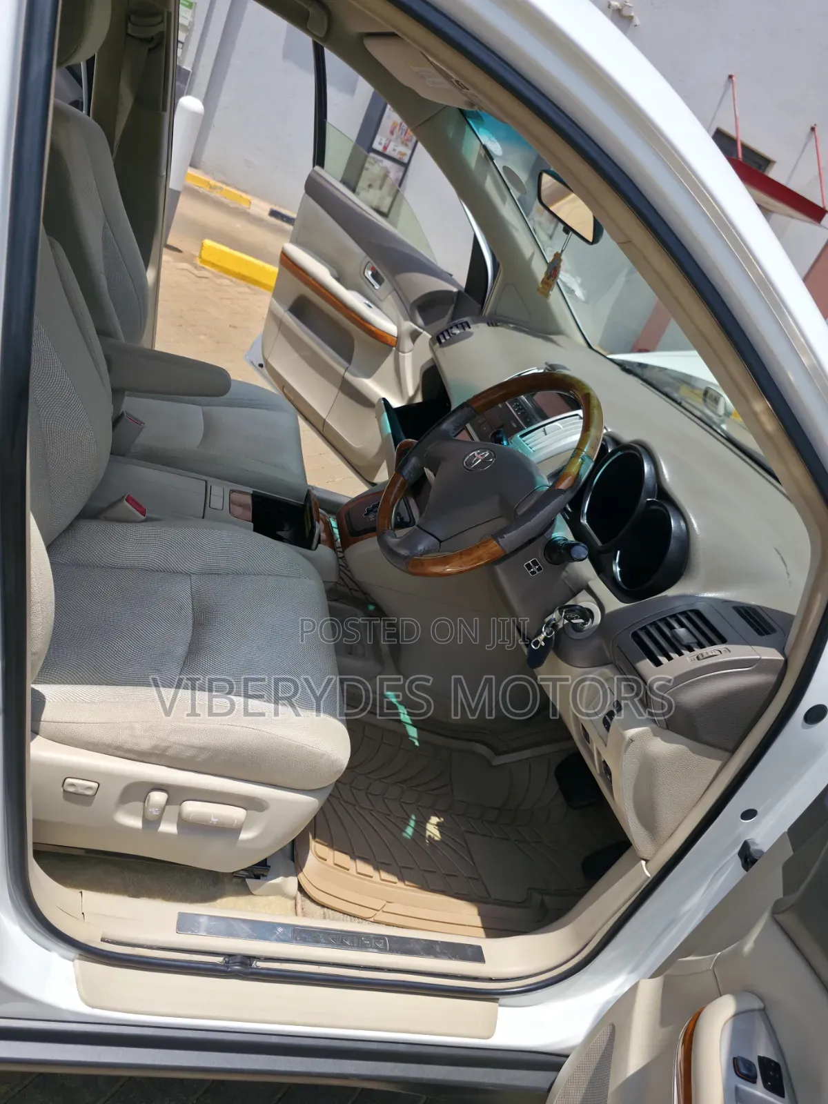 Toyota Harrier 2012 White