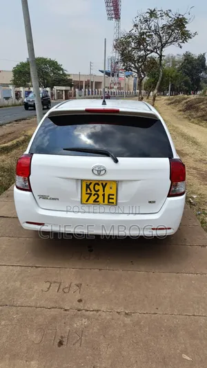Toyota Corolla Fielder 2012 White