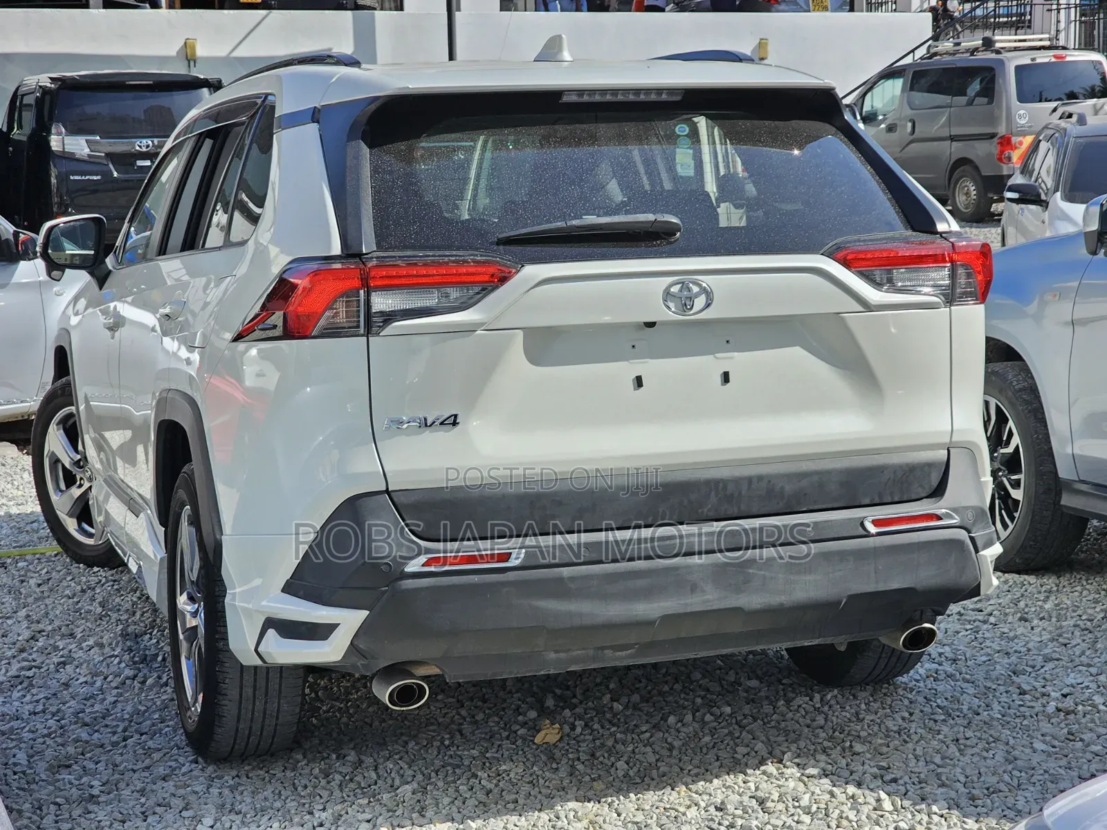 Toyota RAV4 XLE Premium FWD 2019 Pearl