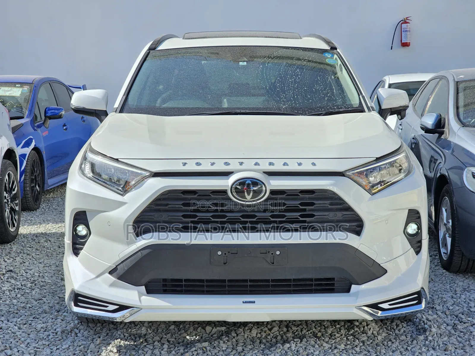 Toyota RAV4 XLE Premium FWD 2019 Pearl