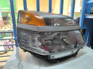 Toyota Voxy 2002 Xenon Headlights.