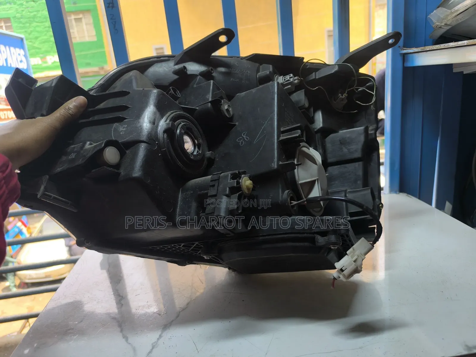 Toyota Voxy 2002 Xenon Headlights.