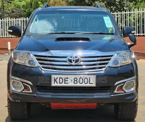 Toyota Fortuner 2014 Black