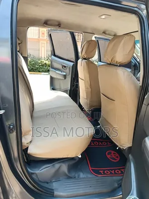 Toyota Hilux 2015 Gray