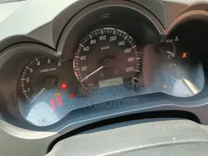 Toyota Hilux 2015 Gray
