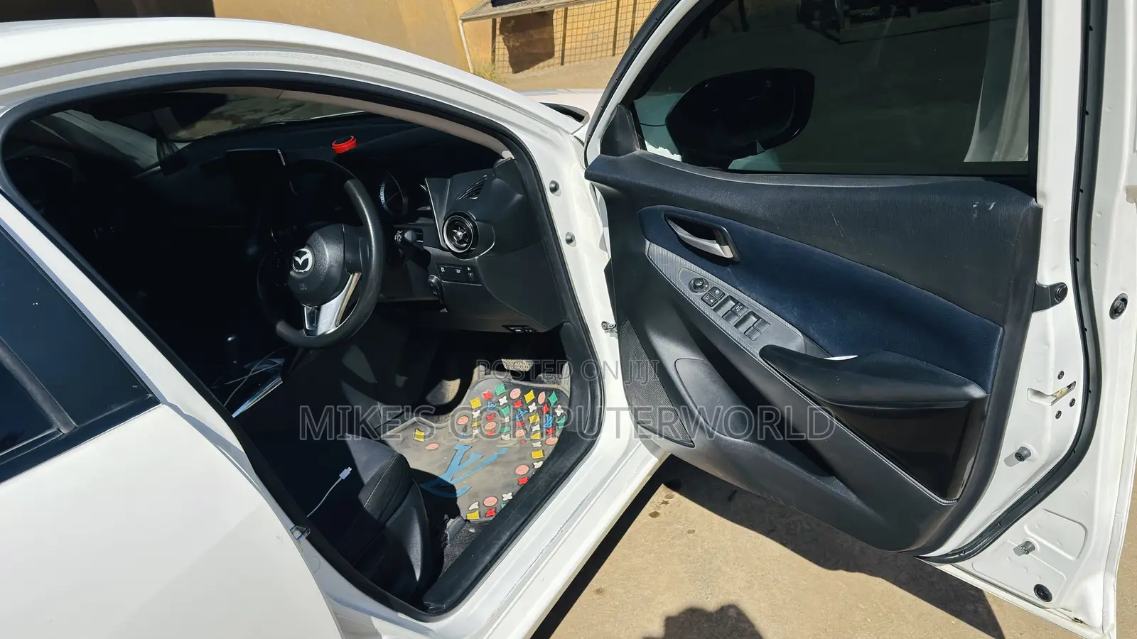 Mazda Demio 2016 White